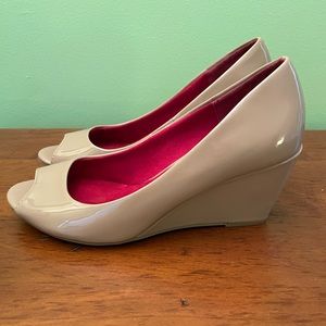 Peep toe wedges by CL by Laundry